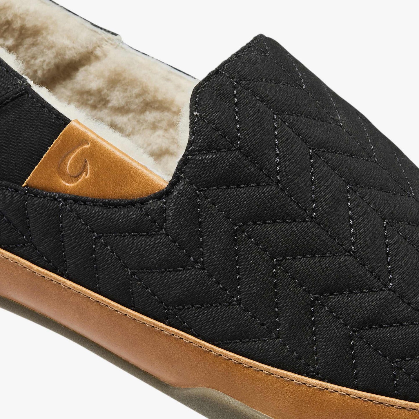 Hanohano -  Black / Black