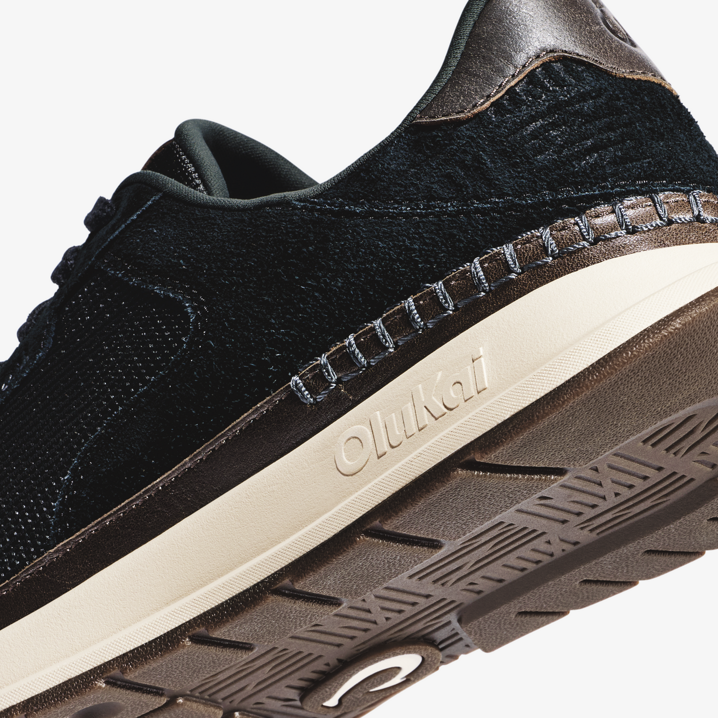 Koke  -  Black / Black
