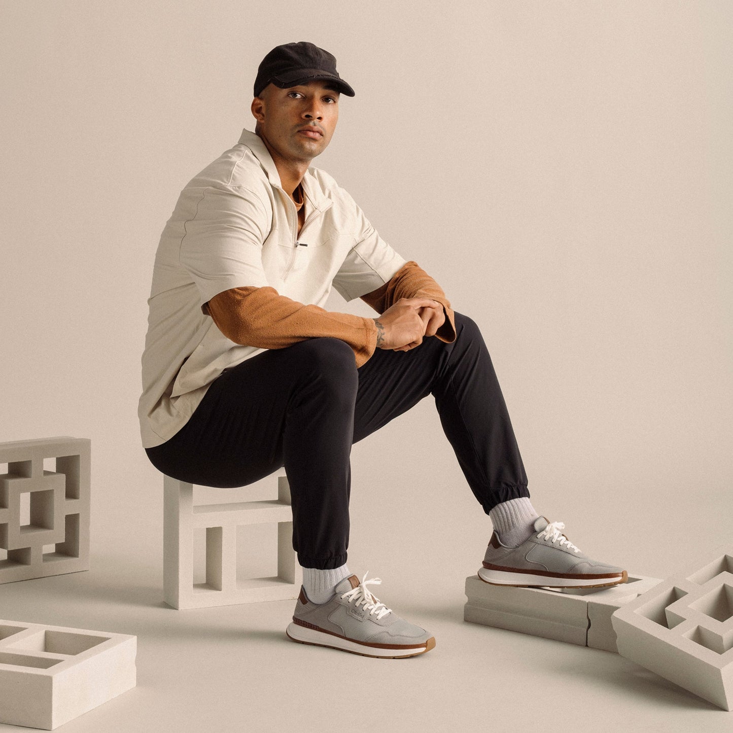Koke  -  Light Grey / Poi