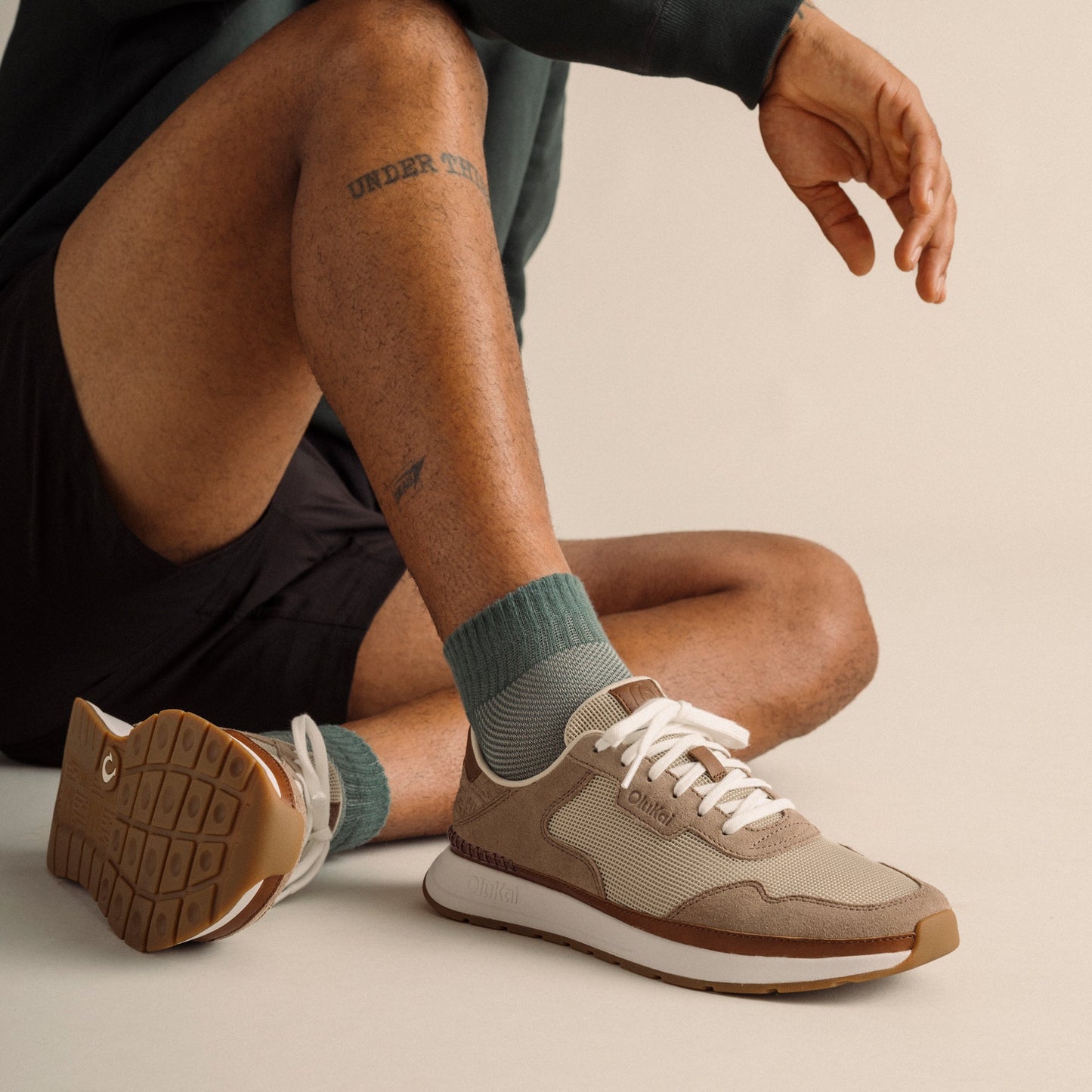Koke  -  Ecru / Taupe Grey