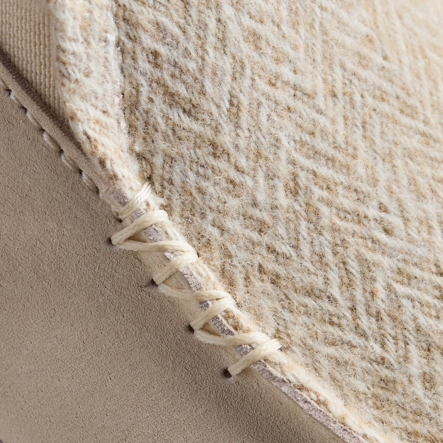 Nohea Slipper - Kapa Stripe / Puka