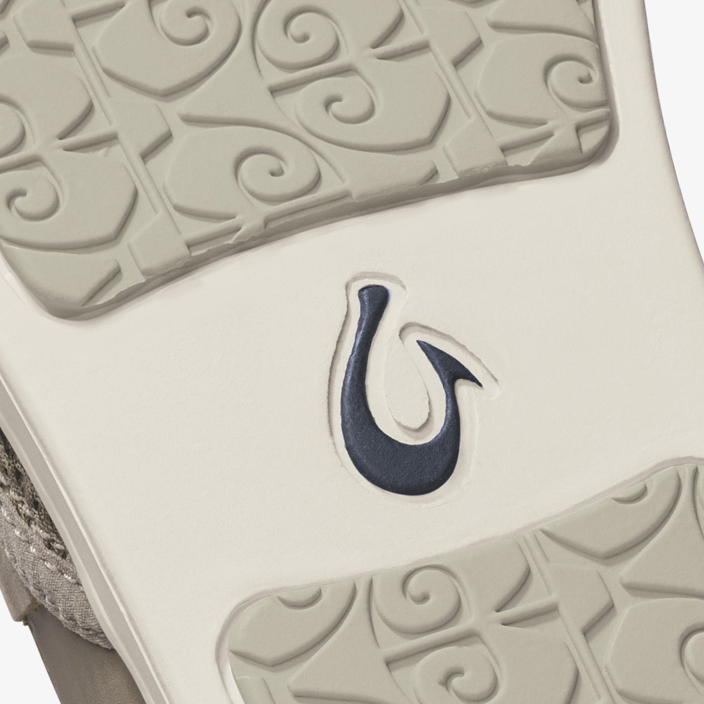 Pehuea  -  Taupe Grey / Taupe Grey
