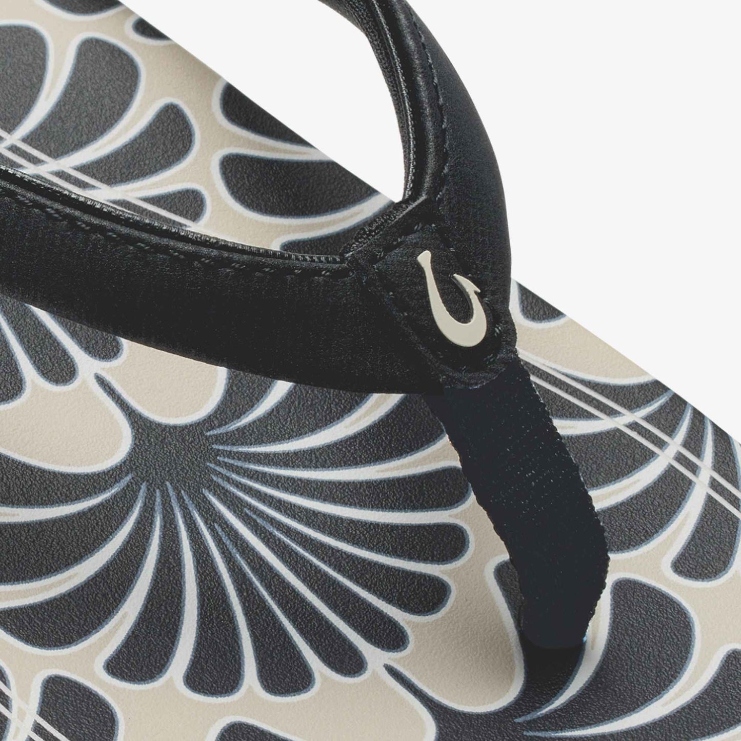 'Uiki  -  Black / Pa'i