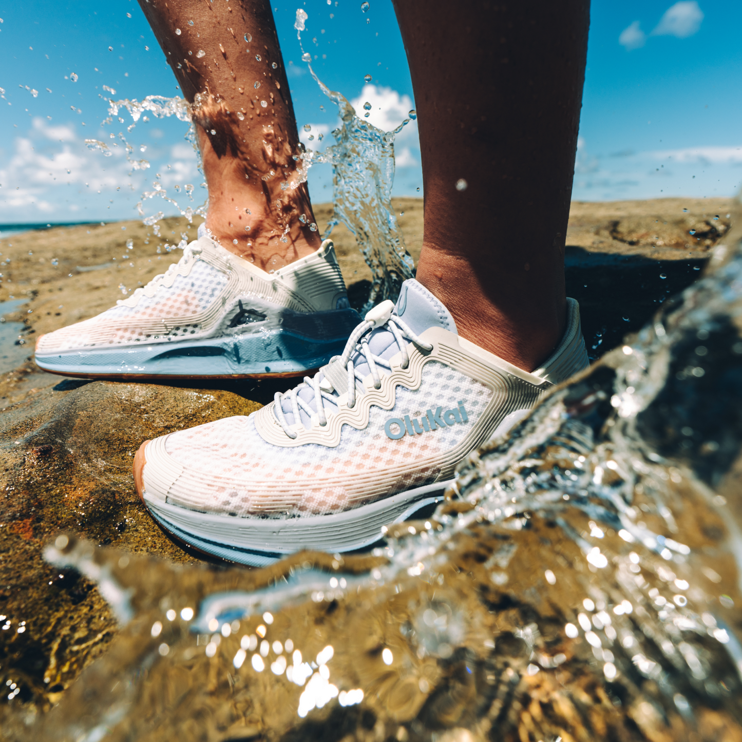 'Ahi -  Bright White / Lanai Breeze
